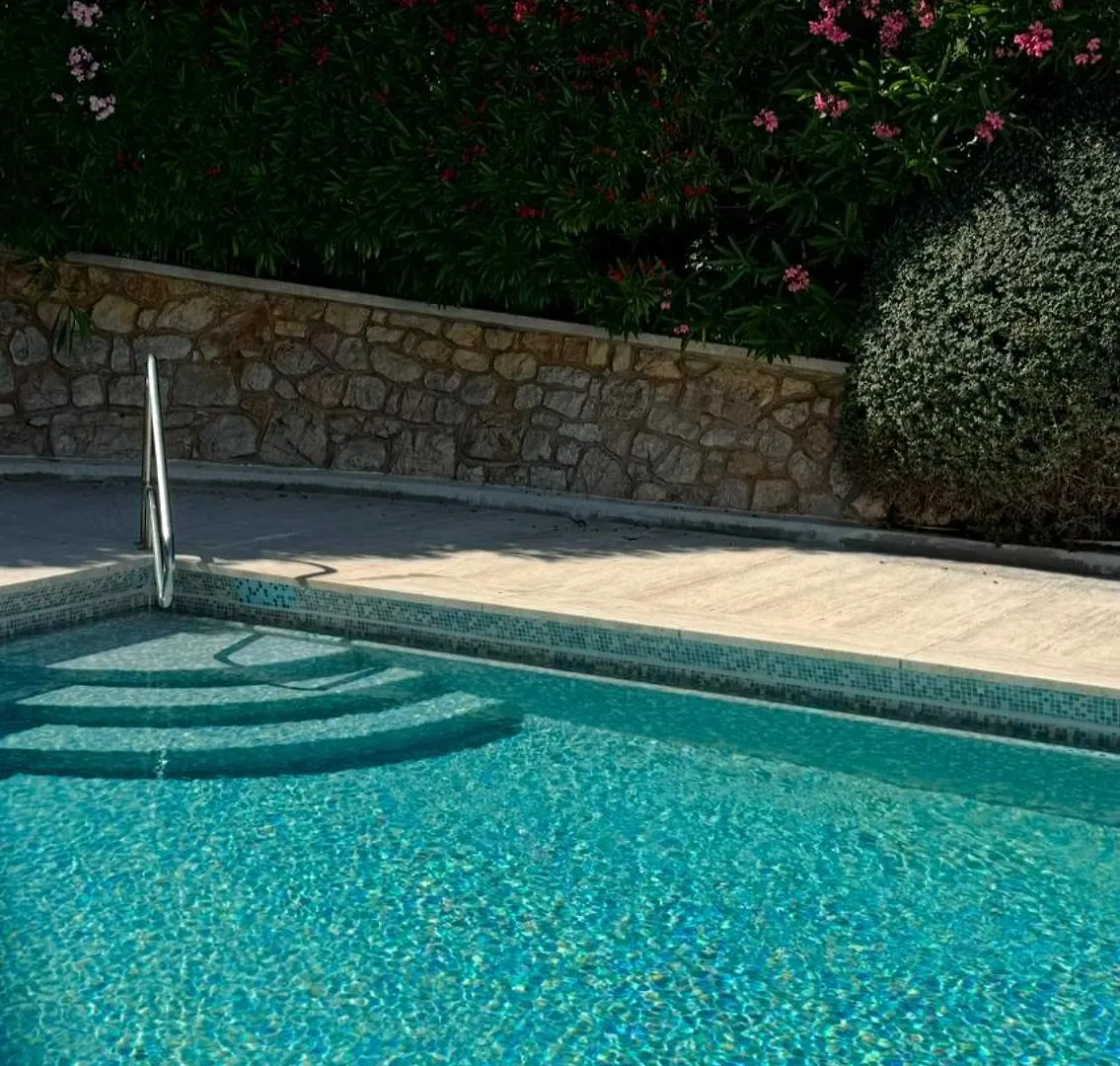 Cap Martin Luxury - Parking - Terrasse - Piscine - Bouteille De Prosecco Apartment Roquebrune-Cap-Martin